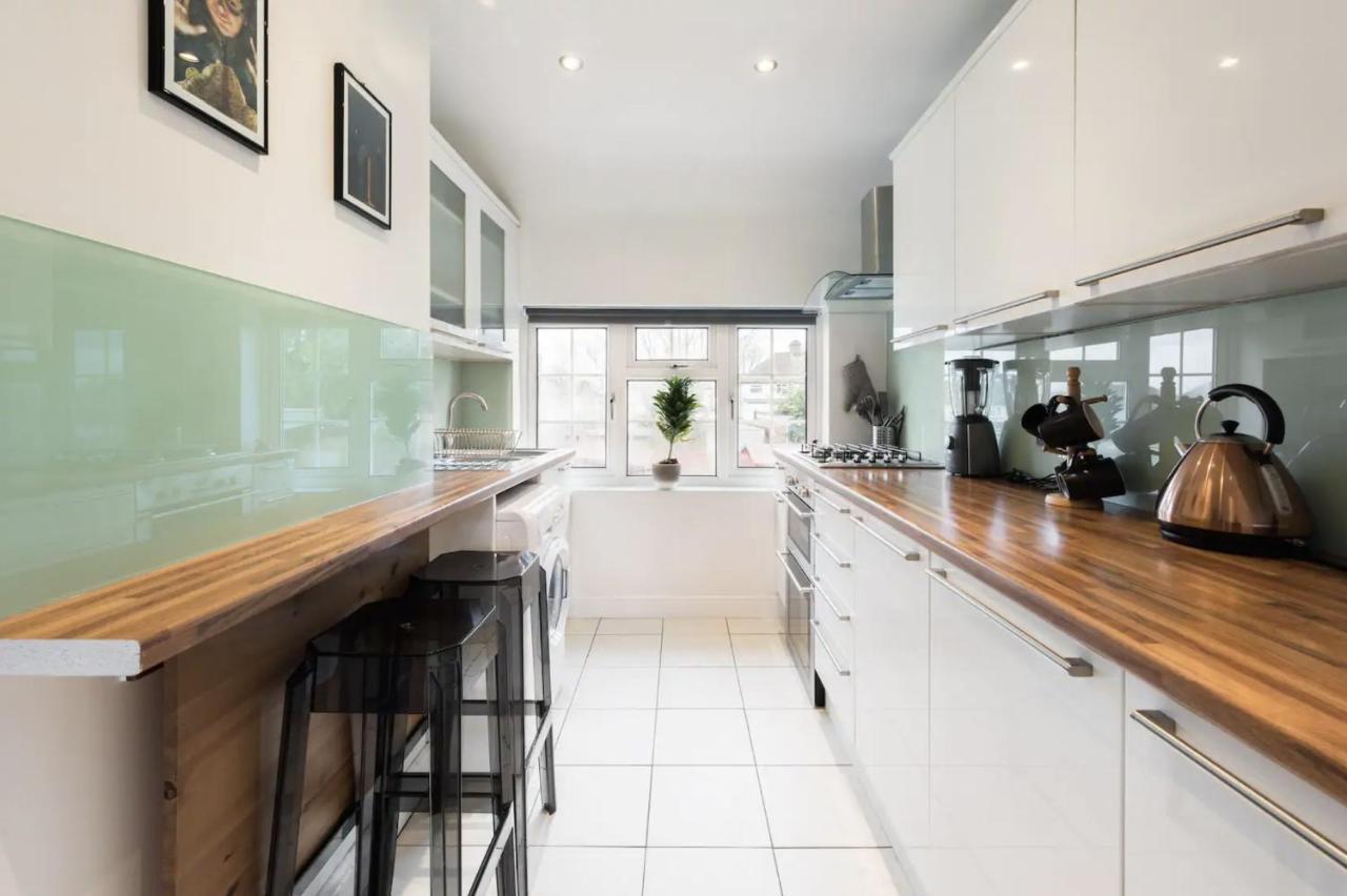 The Film Studio Appartement 5 Min To Harry Potter Watford  Exterior photo